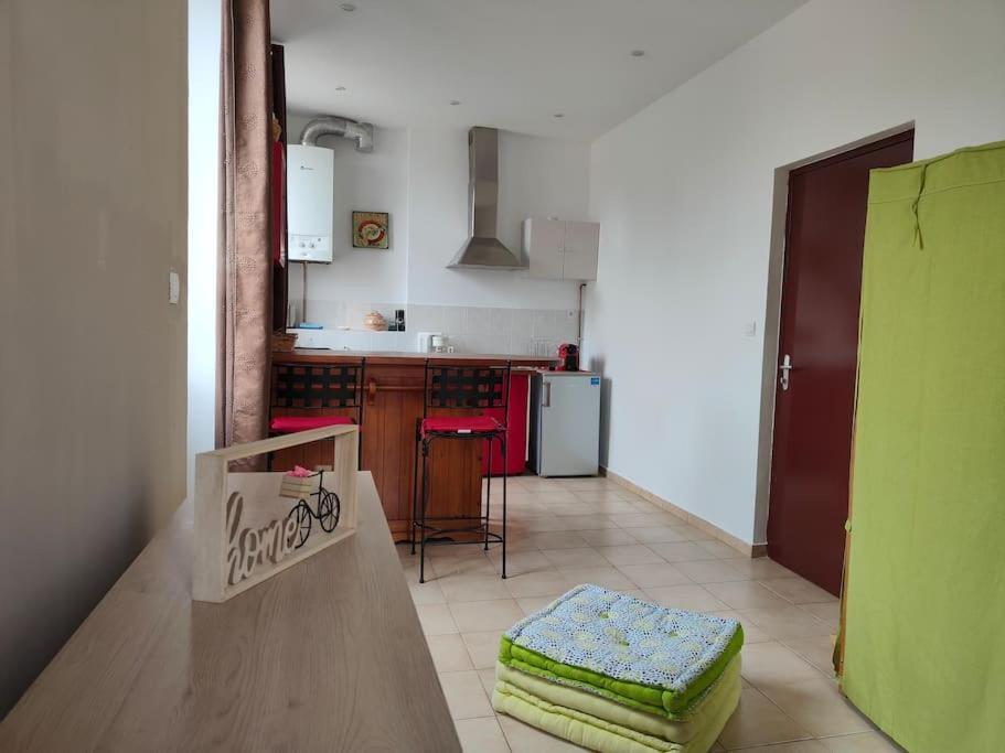 4 Pers In District Of The Typical Panier Apartment